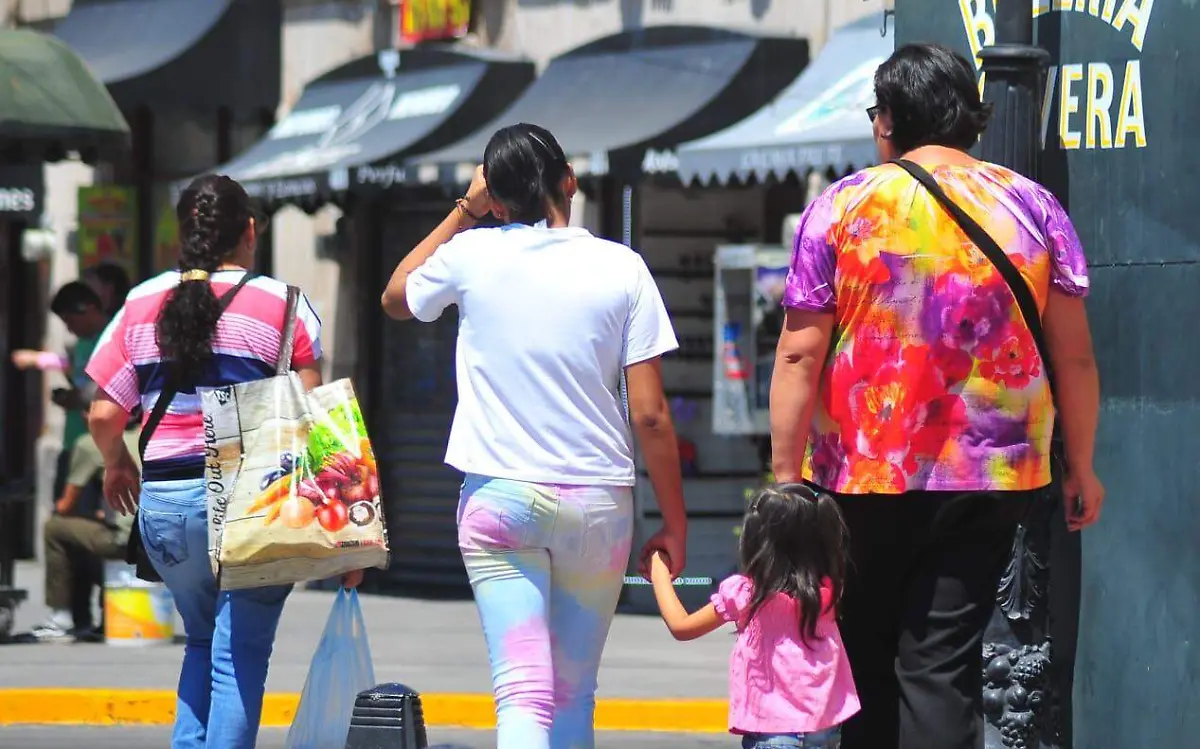 Familia con menores en el centro